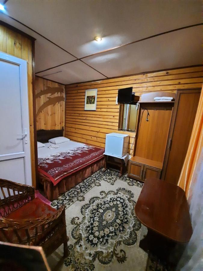 Kitech Guest House Odessa Exterior foto