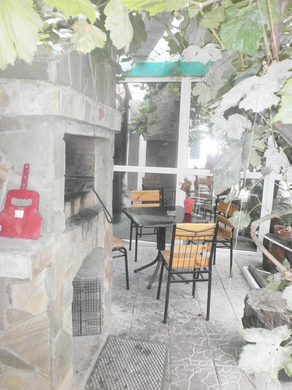 Kitech Guest House Odessa Exterior foto